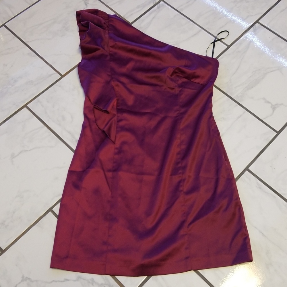 FOREVER 21 one shoulder dress, color berry. NWT